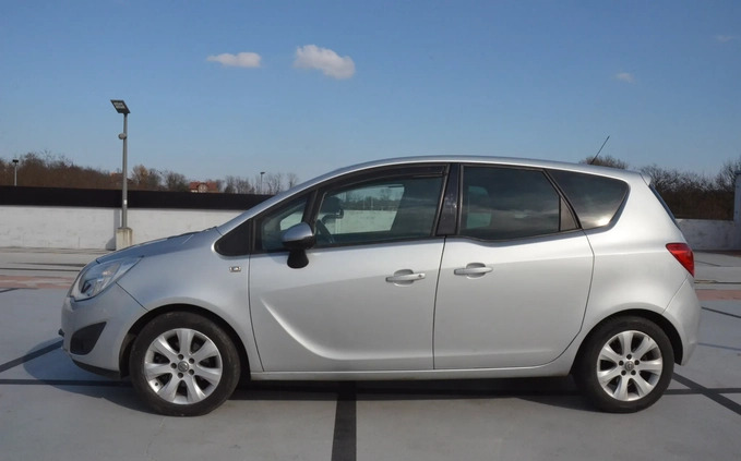 Volkswagen Golf cena 46000 przebieg: 186000, rok produkcji 2013 z Gdynia małe 92